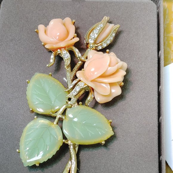 ANN MARGARET ROSE BROOCH BY NOLAN MILLER GLAMOUR COLLECTION - Picture 3 of 8